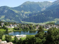 Laaxersee Überblick über den Laaxersee in Laax Dorf