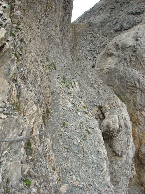 ausgesetztes Felsband zum Martinsloch