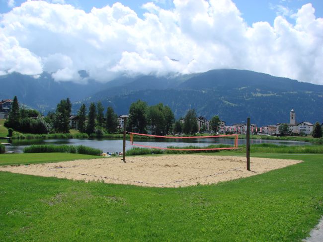 Freizeitaktivitten - Beach-Volleyball-Feld des Freibades