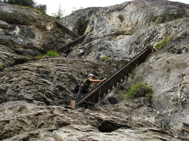 historischer Klettersteig bei Flims: 2-te Felsstufe der Pinut-Route