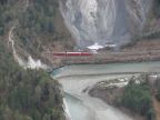 RhB in der Rheinschlucht