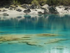 trkisblauer Badesee - Caumasee bei Flims (Graubnden - Surselva)